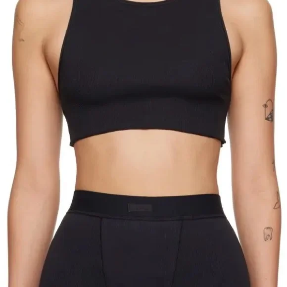 SKIMS cotton rib super crop tank top (small) and boxer (medium) - Picture 4 of 8